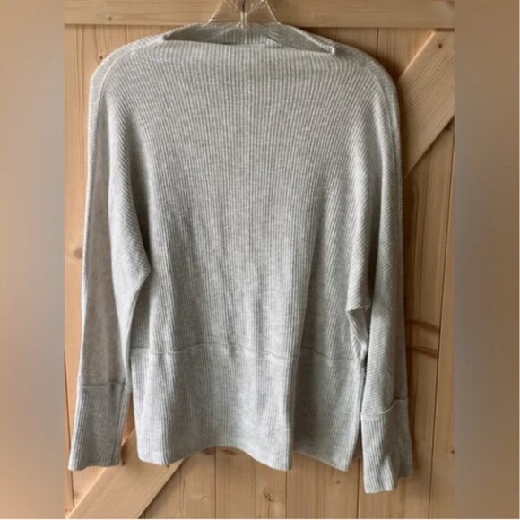 Eri + Ali Anthropologie Mock Neck Wafffle White Long Sleeve top Size Medium - Picture 1 of 2